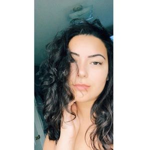 Meet your Posher, Serena